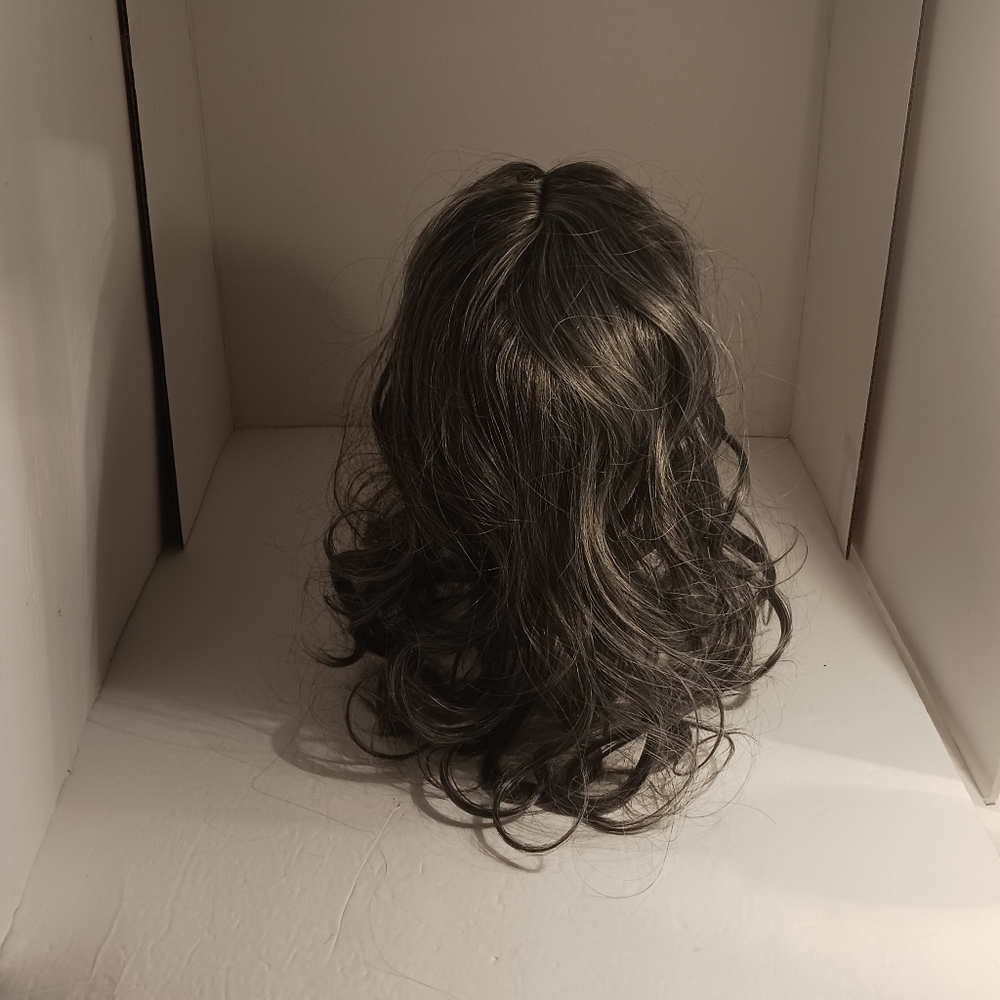 Half Wig / Topper 15-16", Shades of Gray, NWOT
